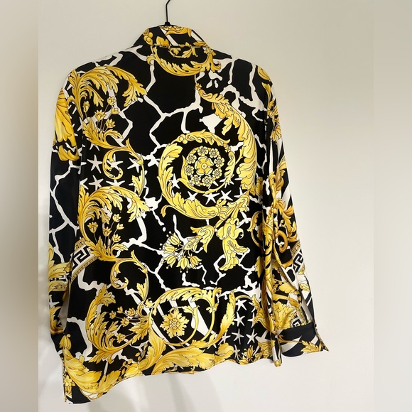 NEW Authentic Versace STUNNING blouse 🎉👏🏼100%SILK - Picture 14 of 17